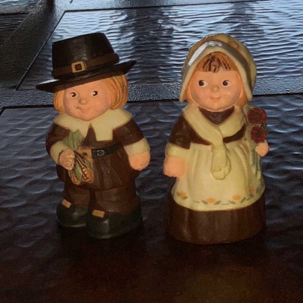 Hallmark Cards Thanksgiving Salk & Pepper